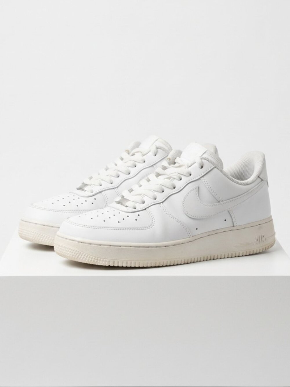 Men's Nike Air Force 1 '07 Low "Triple White" Sneakers - Size 10.5